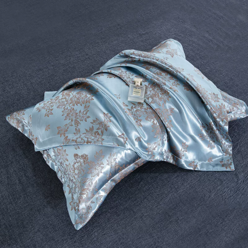 三只松鼠欧式高档贡缎提花枕套成人枕头套枕芯套48×74cm柔软